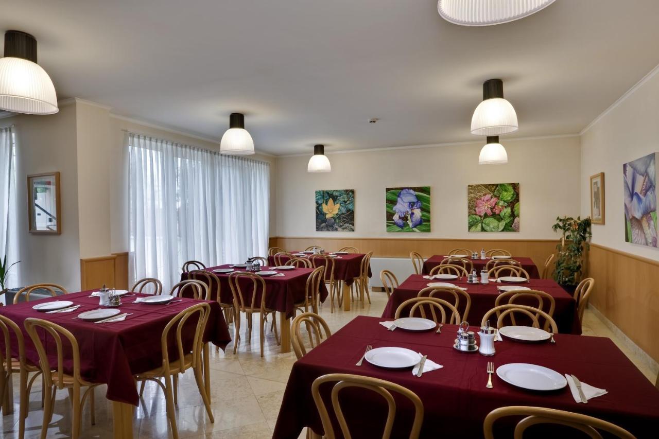 Jagello Business Hotel Budapest Restaurant photo